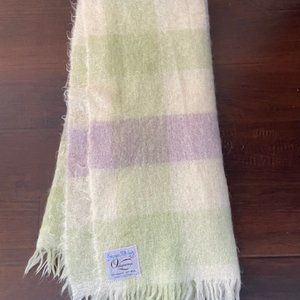 Vintage Onkaparinga Empress Mohair Afghan Throw Blanket lavender Plaid 55x50
